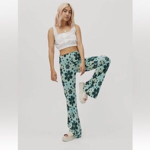 Urban Outfitters Bryn Floral Power Retro Soft‎ Flare Pants Size XS